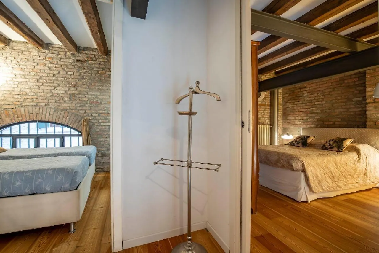Venetian Loft Apartman
